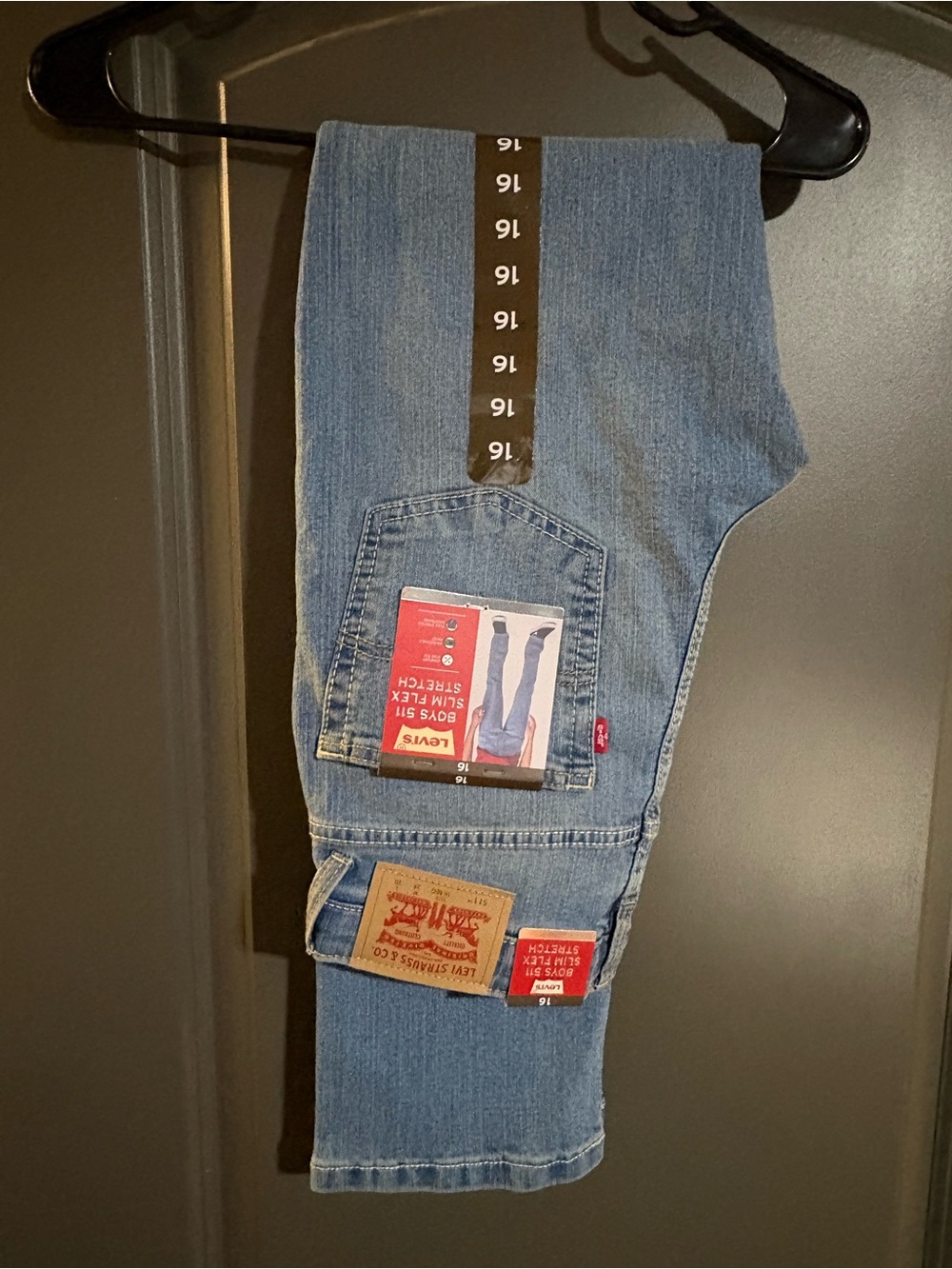 Levi's Blue Slim Fit Jeans - Classic Denim